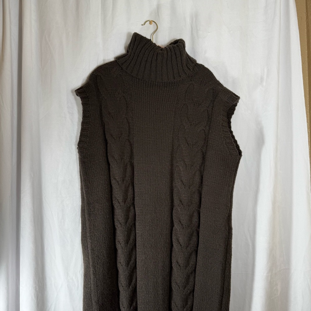 Easel Maxi Sleeveless Cable Knit Turtleneck Dress NWT Brown